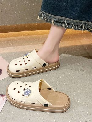 Women’s Closed-Toe Hollow Out Sandals For Summer, Antiskid, Anti-Odor, Soft Sole, Suitable For Indoor And Beach Wear