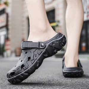 Summer Men’s Korean Version Trendy Outdoor Beach Slip-On Sandals With Anti-Skid Thick Sole And Open Toe Design