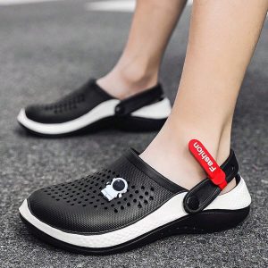 Men’s Summer Casual Hollow Out Anti-Slip Quick Dry Beach Sandals Couple Garden Shoes