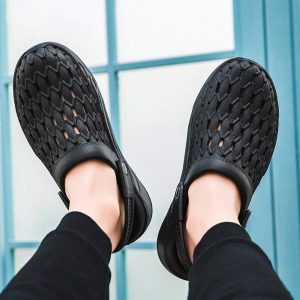 Men’s Hole Shoes Anti-Slip Beach Sandals Summer Personality Peep Toes Slippers Soft Sole Seaside Flip Flops