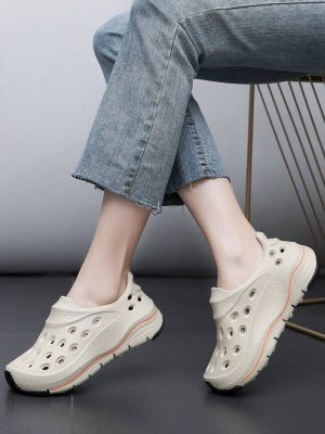 Ladies’ Summer New Anti-Slip Hollow Shoes Soft-Soled Breathable Deodorant Beach Shoes, Outdoor