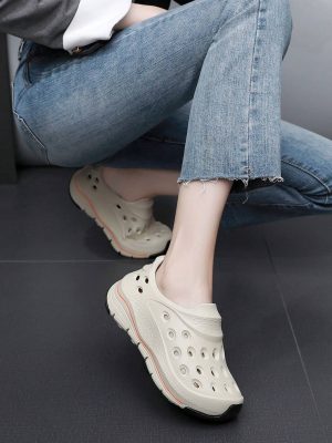 Ladies’ Summer New Anti-Slip Hollow Shoes Soft-Soled Breathable Deodorant Beach Shoes, Outdoor