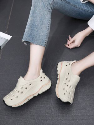 Ladies’ Summer New Anti-Slip Hollow Shoes Soft-Soled Breathable Deodorant Beach Shoes, Outdoor